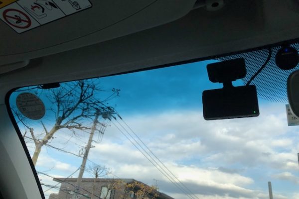 カングー フロントガラス交換 サンテクト