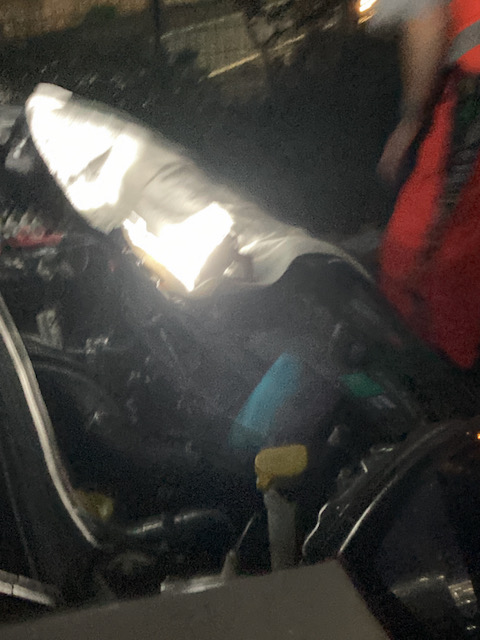 カングー バッテリー交換 AGM BOSCH